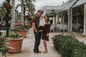 Outfit & Location Tips for a: Family Holiday Shoot